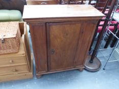 A 19th.C.CONTINENTAL OAK AND ELM SMALL CABINET.