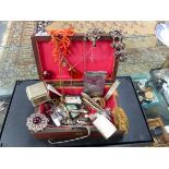 AN ASSORTMENT OF VINTAGE COSTUME JEWELLERY, ETC.