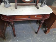 A GOOD QUALITY MARBLE TOP WASHSTAND.