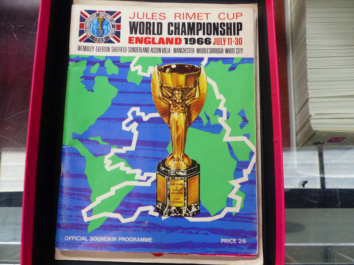 FOOTBALL PROGRAMMES AND SOUVENIRS. - Image 4 of 5