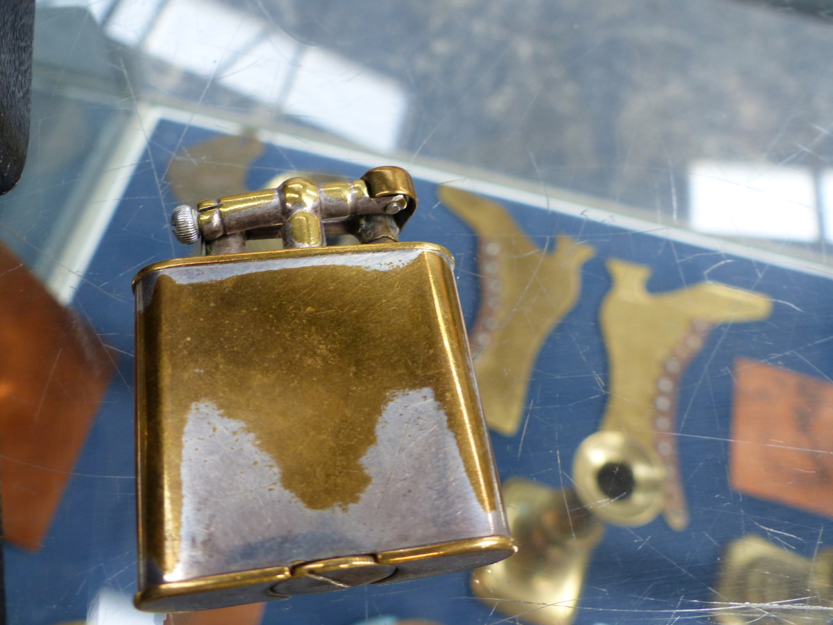 A 9ct GOLD FEDERAL WATCH TOGETHER WITH A DUNHILL LIGHTER. - Image 6 of 6