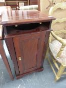 A SMALL MAHOGANY WASHSTAND.