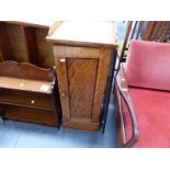 A VICTORIAN SATINWOOD POT CUPBOARD AND A SMALL MIRROR.