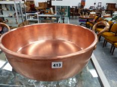 A LARGE 19th.C.COPPER COOKING PAN.