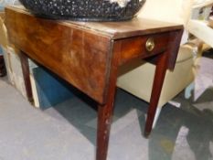 A LATE GEORGIAN MAHOGANY PEMBROKE TABLE.