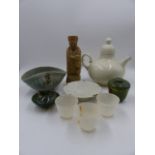 A COLLECTIVE GROUP OF ORIENTAL ITEMS TO INCLUDE HARDSTONE DRINKING VESSELS, EARLY POTTERY,ETC.