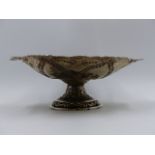 A SILVER HALLMARKED EMBOSSED PEDESTAL FRUIT DISH 1904 BIRMINGHAM, APPROXIMATE HEIGHT 8.5cms x 22.