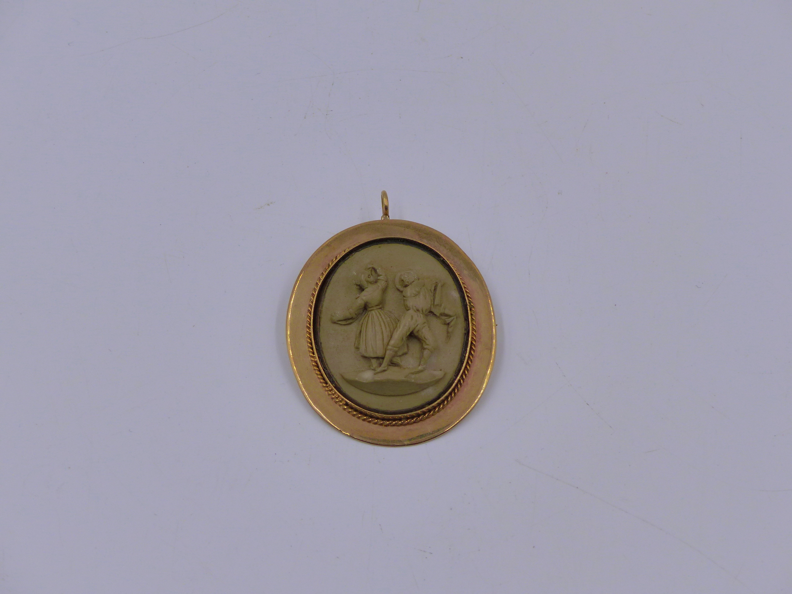 A VICTORIAN RAISED RELIEF LAVA CAMEO OF A FIGURAL SCENE SET IN A 9ct. STAMPED BROOCH AND PENDANT - Image 2 of 13