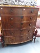 A LARGE VICTORIAN MAHOGANY BOW FRONT CHEST OF TWO SHORT AND FOUR LONG GRADUATED DRAWERS. W.115 x H.