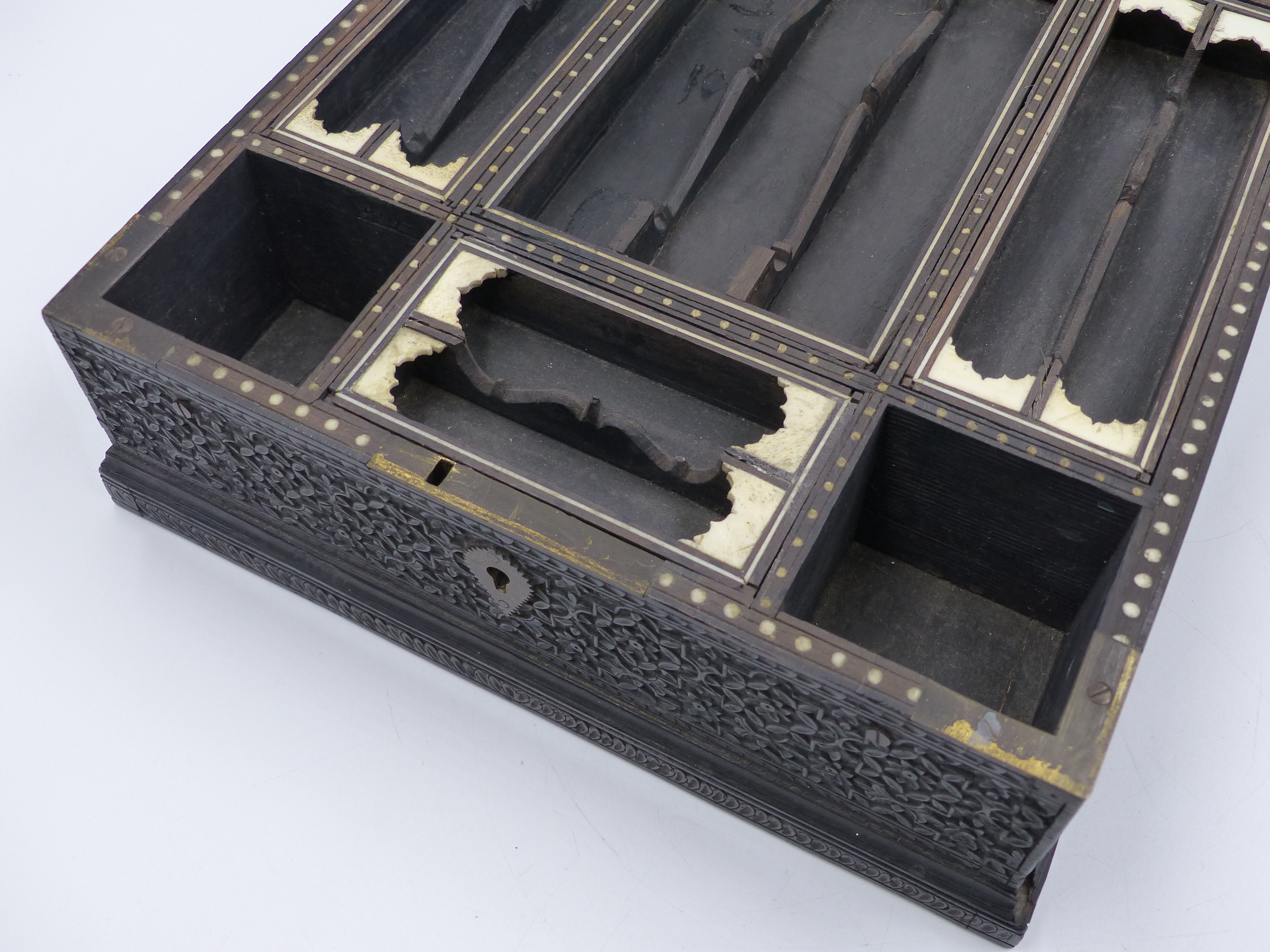 A CARVED INDO COLONIAL HARDWOOD LIFT TOP DRESSING CASE WITH OVERALL INTRICATE FOLIATE DECORATION, - Image 3 of 17