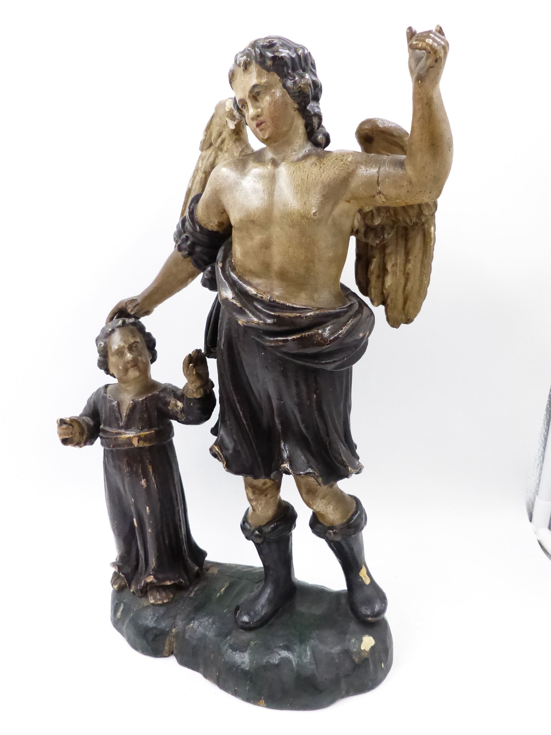 AN EARLY CARVED POLYCHROMED CONTINENTAL STANDING FIGURE OF AN ANGEL WITH A CHILD. H.38.5cms. - Bild 2 aus 25