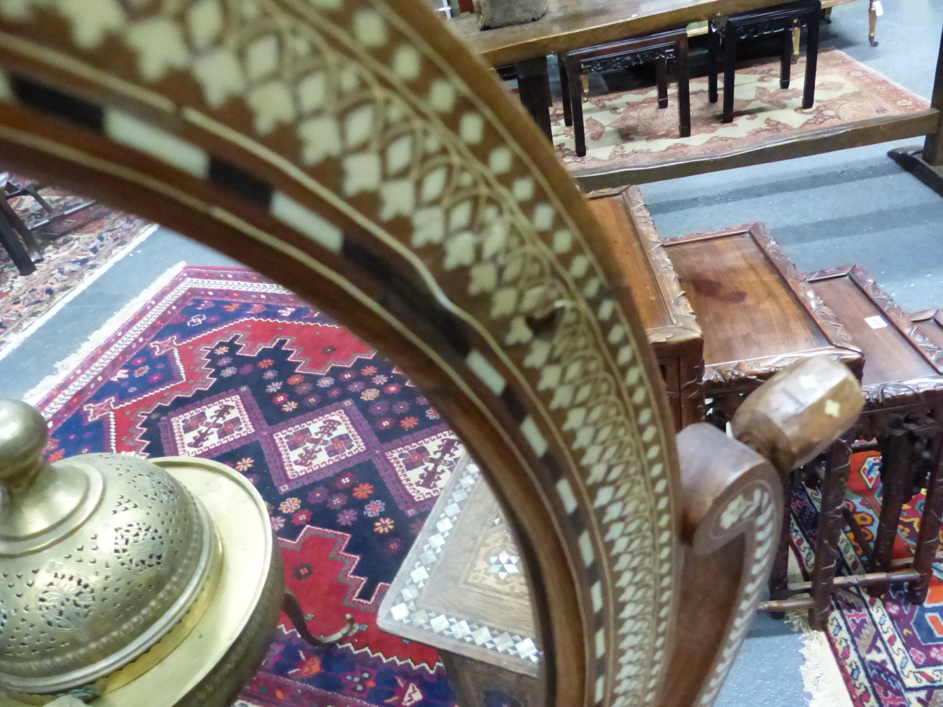 AN INDO PERSIAN INLAID HARDWOOD DRESSING MIRROR ON STAND, ALL OVER BANDED DECORATION WITH ANIMAL AND - Image 8 of 25