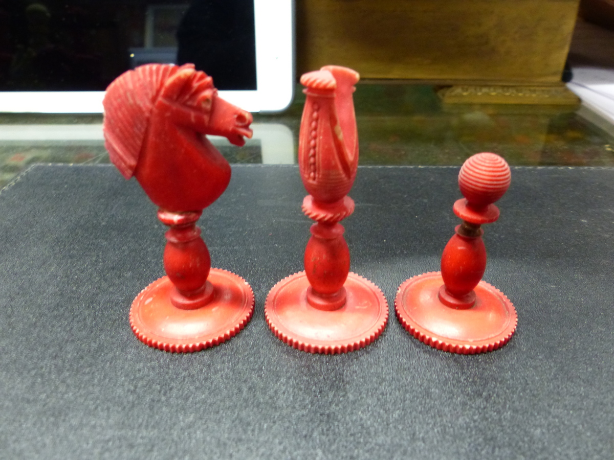 THREE ANTIQUE CARVED AND STAINED IVORY AND BONE BOARD GAME PIECES, TWO CHESS SETS AND A SET OF - Image 69 of 86