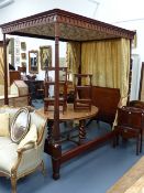 A GOOD QUALITY GEORGIAN STYLE MAHOGANY FOUR POSTER BED. INSIDE WIDTH 138cms. (4' 6")