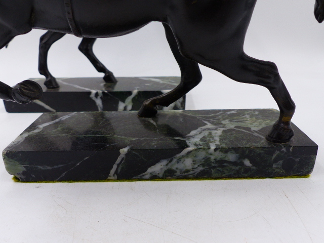 TWO ITALIAN GRAND TOUR BRONZE FIGURES OF PRANCING HORSES ON LATER MARBLE BASES. OVERALL H.24cms - Bild 15 aus 31