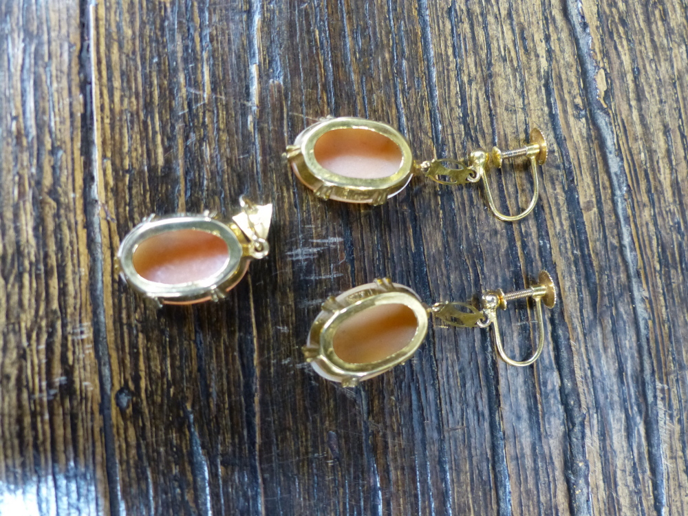 A PAIR OF 9ct GOLD SCREW BACK DROP CAMEO PORTRAIT EARRINGS, HALLMARKED CHESTER 1954, MAKERS MARK WJP - Image 14 of 14