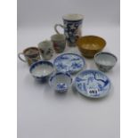 A GROUP OF CHINESE EXPORT WARES TO INCLUDE TWO BLUE AND WHITE SAUCERS, A MUG, SIX TEA BOWLS (THREE