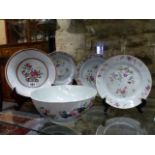 FOUR CHINESE EXPORT FAMILLE ROSE PLATES AND A SIMILAR DEEP BOWL, ALL WITH FLORAL DECORATION. D.