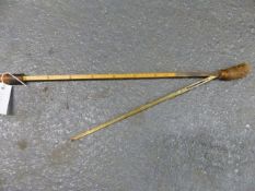 AN EDWRDIAN BAMBOO CASED HORSE MEASURE / WALKING STICK