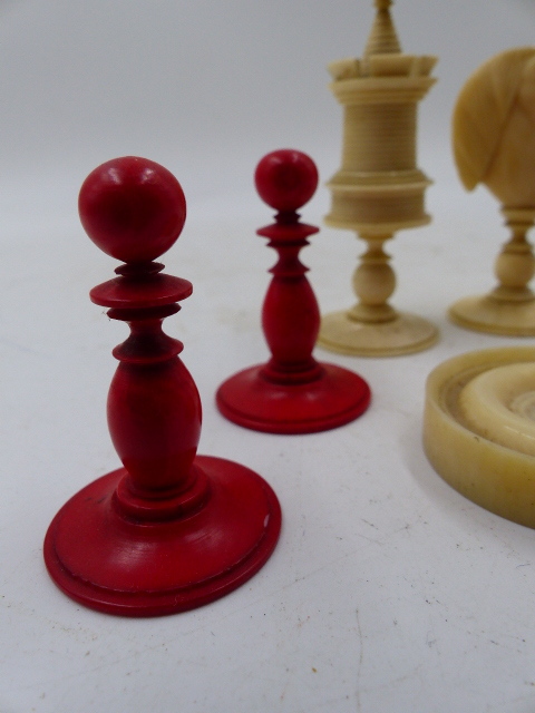 THREE ANTIQUE CARVED AND STAINED IVORY AND BONE BOARD GAME PIECES, TWO CHESS SETS AND A SET OF - Image 27 of 86