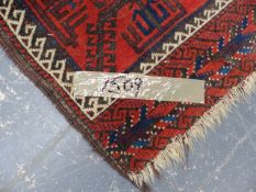 AN ANTIQUE BELOUCH RUG. 168x95cms.