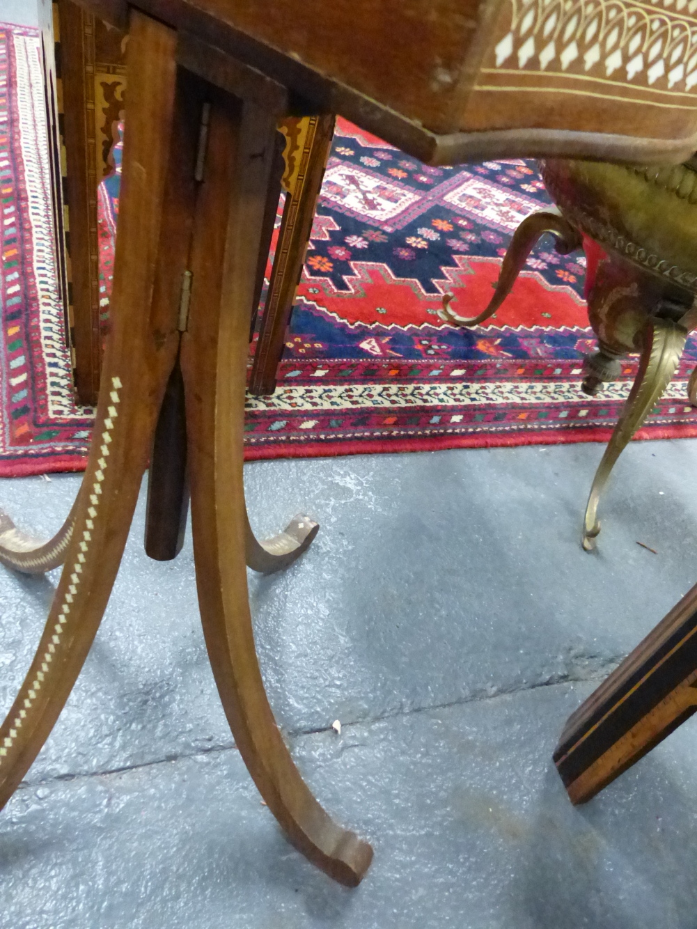 AN INDO PERSIAN INLAID HARDWOOD DRESSING MIRROR ON STAND, ALL OVER BANDED DECORATION WITH ANIMAL AND - Image 23 of 25