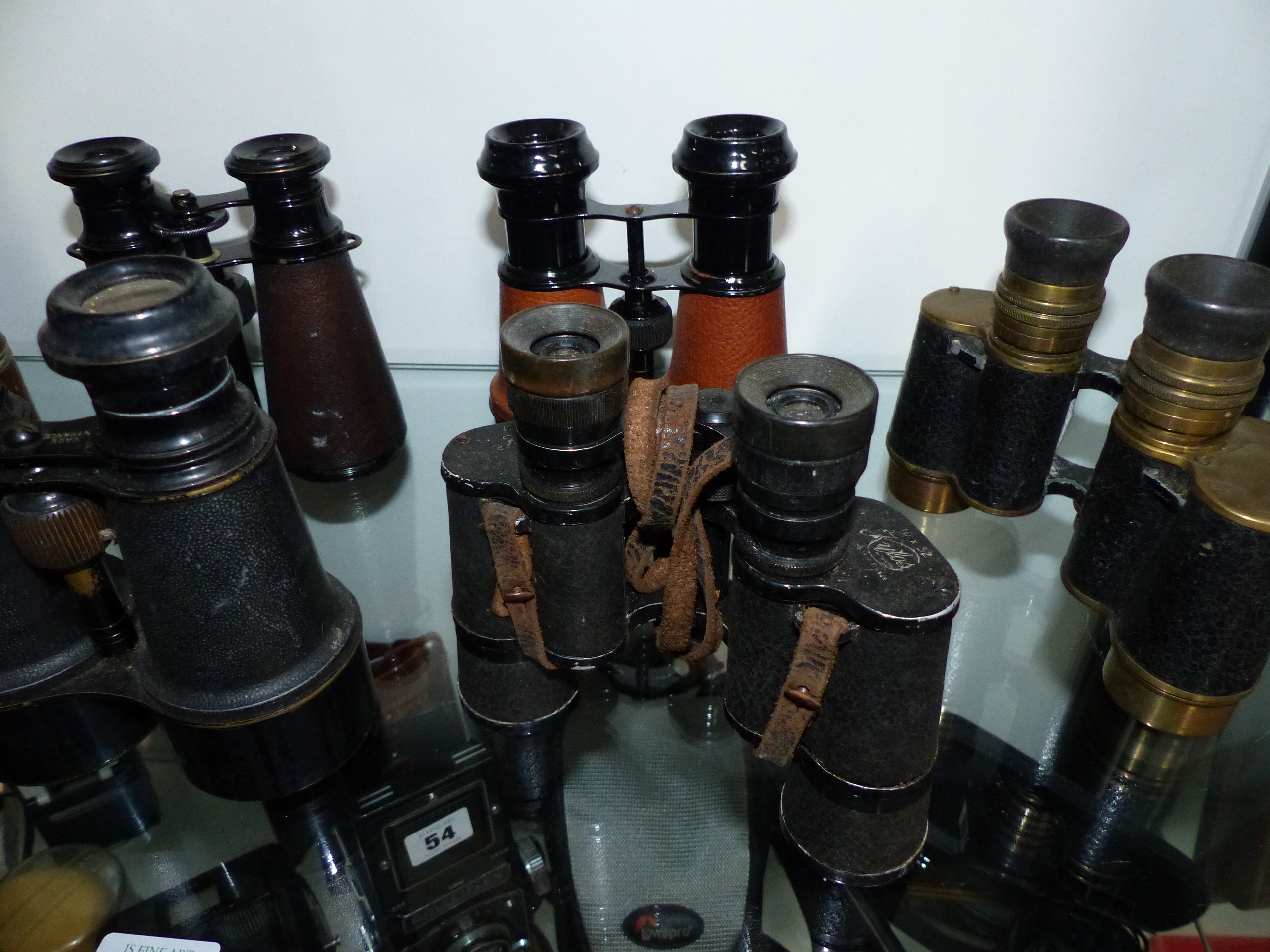 A COLLECTION OF TWELVE PAIRS OF BINOCULARS, FIELD GLASSES AND OPERA GLASSES. (12)