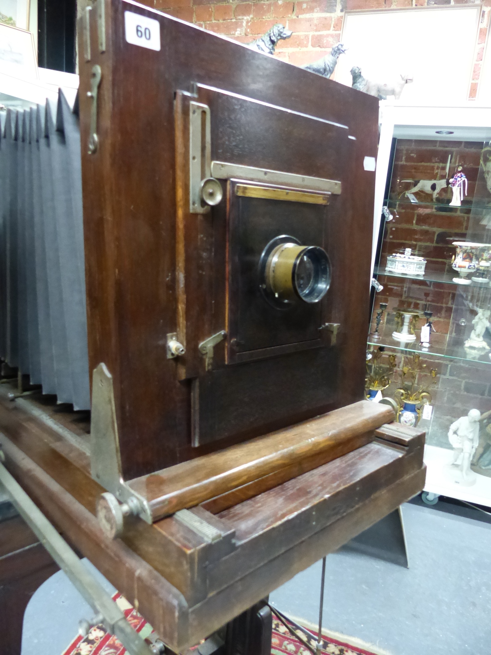 AN EARLY 20th.C.PHOTOGRAPHIC STUDIO PORTRAIT FULL PLATE CAMERA ON ADJUSTABLE STAND, LABELLED RAACO - Image 2 of 43