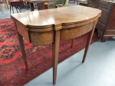 AN UNUSUAL INLAID MAHOGANY AMERICAN FEDERAL STYLE TEA TABLE/DINING TABLE.