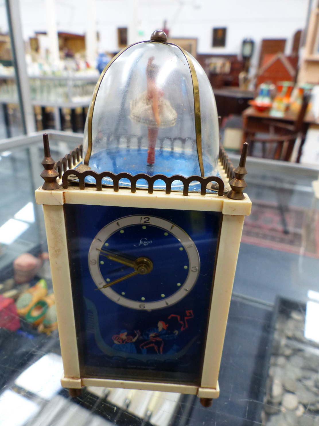 A RARE BAKELITE CLOCK AUTOMATON TOGETHER WITH VARIOUS NOVELTY CLOCKS,ETC - Image 18 of 34