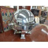 A VINTAGE CHROME RETRO DESIGN ROLL TOP TABLE LAMP.