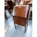 A SMALL EARLY 20th.C.MAHOGANY WRITING BUREAU. W.46cms.