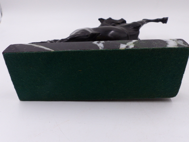 TWO ITALIAN GRAND TOUR BRONZE FIGURES OF PRANCING HORSES ON LATER MARBLE BASES. OVERALL H.24cms - Bild 28 aus 31