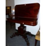 AN AMERICAN LATE FEDERAL CARVED MAHOGANY TEA TABLE WITH TAPERED COLUMN AND PLINTH PEDESTAL ON CARVED