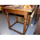 AN 18th.C.OAK SIDE TABLE ON TURNED LEGS WITH STRETCHER BASE. 67 x 52cms.