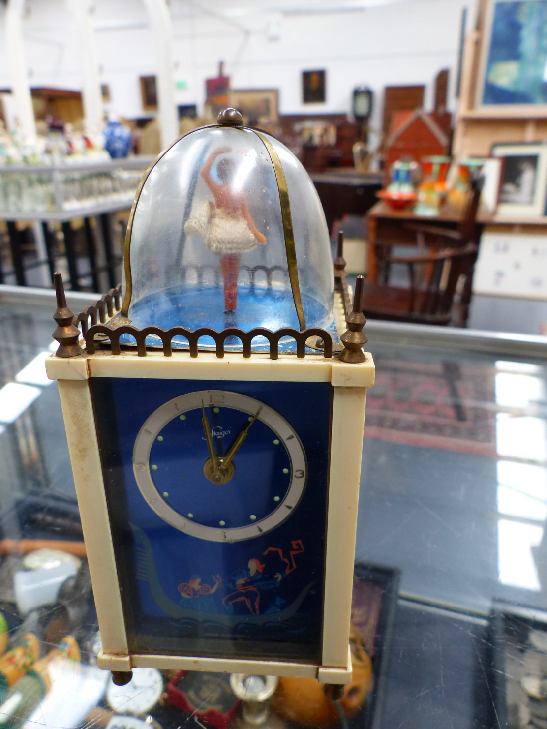 A RARE BAKELITE CLOCK AUTOMATON TOGETHER WITH VARIOUS NOVELTY CLOCKS,ETC - Image 28 of 34