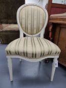 A CARVED GEORGIAN NEO CLASSICAL SALON CHAIR WITH OVAL BACK ABOVE SHAPED SEAT, FLUTED TAPERED LEGS IN