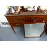 AN EDWARDIAN INLAID MAHOGANY DRESSING TABLE.