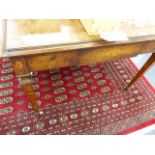 A VICTORIAN WALNUT AND INLAID SIDE TABLE WITH BRASS MOJNTS.