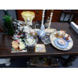 A LARGE QTY OF CHINA AND GLASSWARE,ETC.