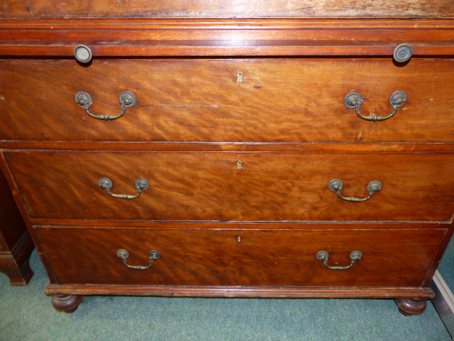 A GEO.III.MAHOGANY CHEST ON CHEST WITH BRUSHING SLIDE. - Image 11 of 20