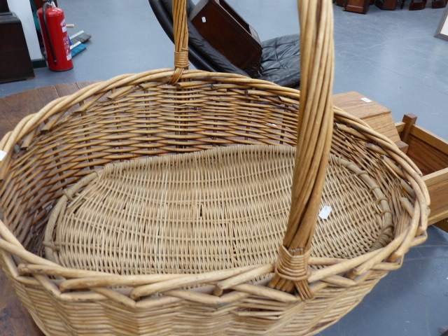 VARIOUS BASKETS. - Image 10 of 10