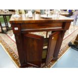 A VICTORIAN MAHOGANY SMALL CHIFFONIER.