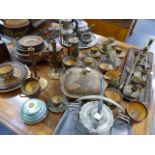 A MANTLE CLOCK, VARIOUS COPPER, BRASS AND PLATEDWARES.