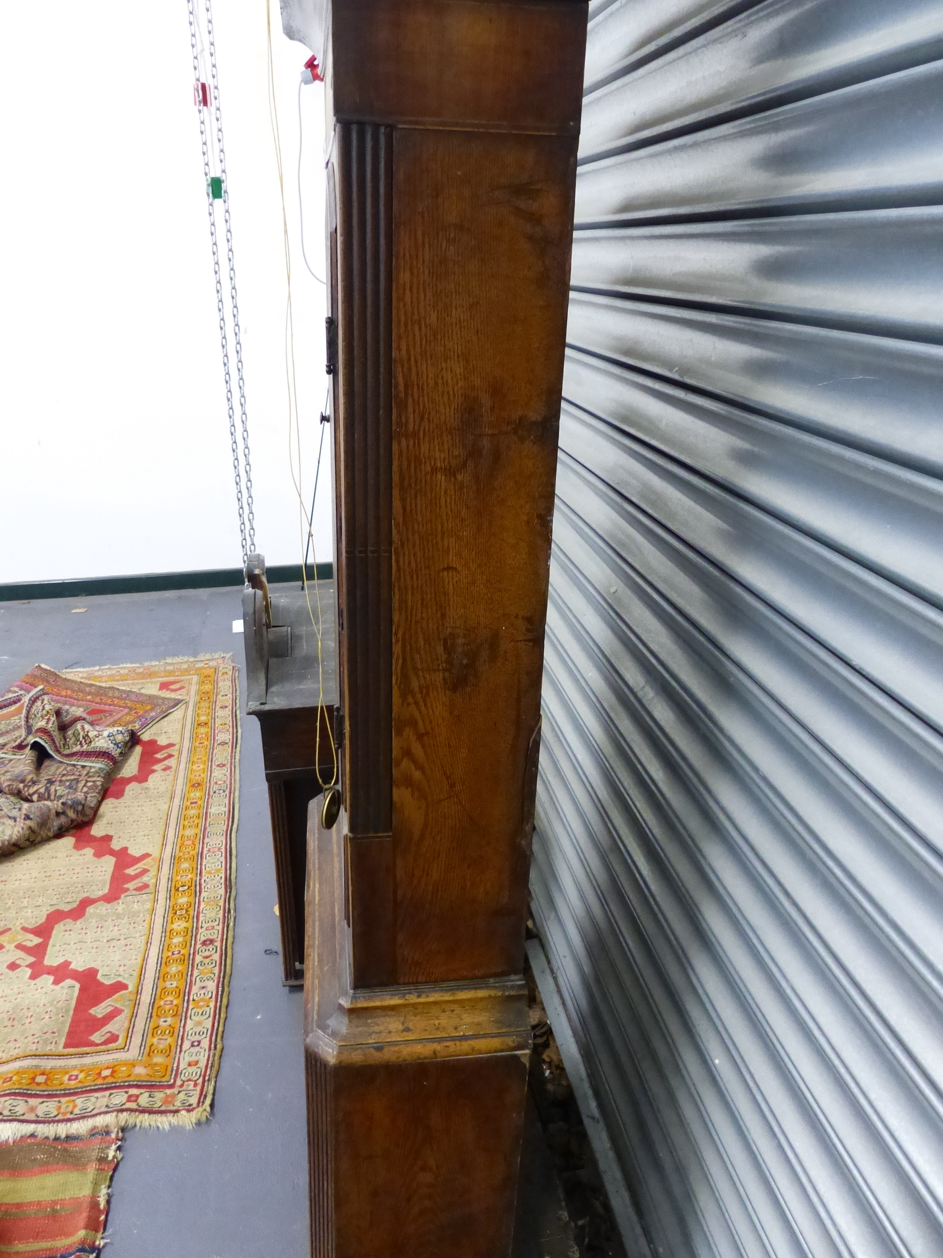 A LATE GEORGIAN OAK CASED LONG CASE CLOCK WITH 8-DAY BELL STRIKE MOVEMENT AND 33cms ARCH TOP PAINTED - Image 16 of 17