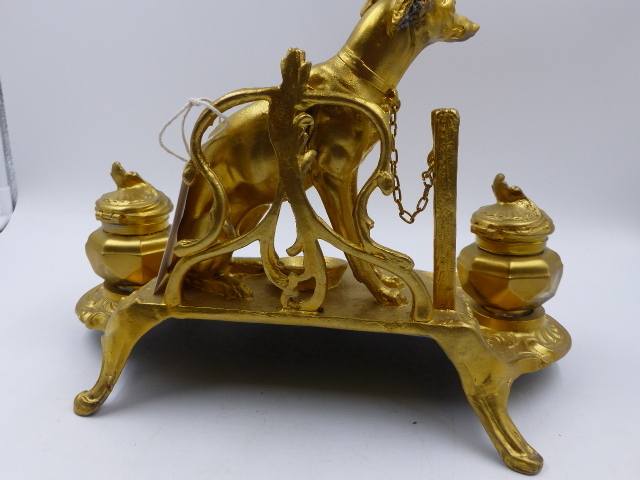 A VICTORIAN STYLE SPELTER AND GILT DECORATED DESK STAND SURMOUNTED WITH A FIGURE OF A SPORTING DOG. - Image 9 of 10