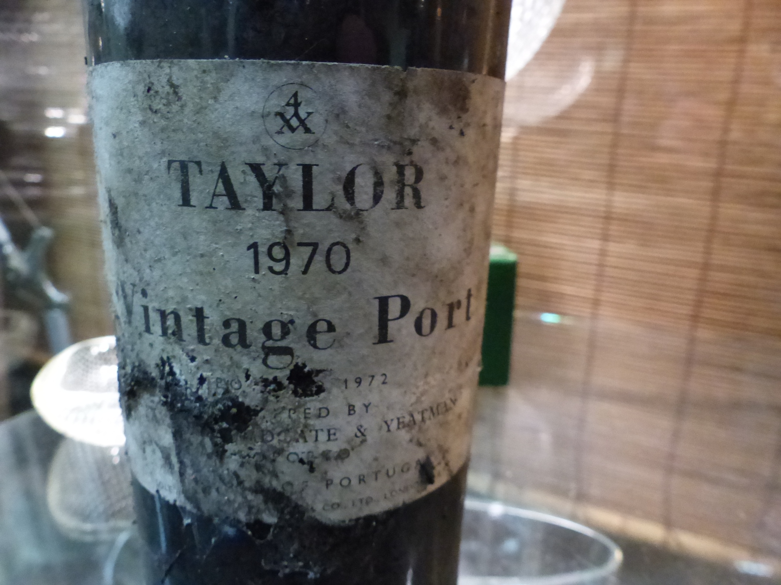 PORT, TWELVE BOTTLES OF TAYLORS VINTAGE PORT 1970. - Image 19 of 43