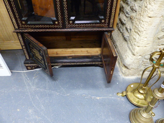 A COLONIAL MOORISH STYLE HARDWOOD AND INLAID GLAZED DISPLAY VITRINE CABINET. W.112 x H.175cms. - Image 48 of 48