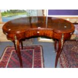 A 19th.C.WALNUT AND INLAID KIDNEY SHAPED WRITING TABLE ON CABRIOLE LEGS AND BRASS MOUNTS. 105 x