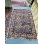 ANTIQUE PERSIAN SHIRAZ RUG. 162 x 103cms.